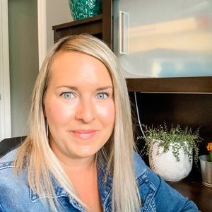 Meet your Posher, Deanna